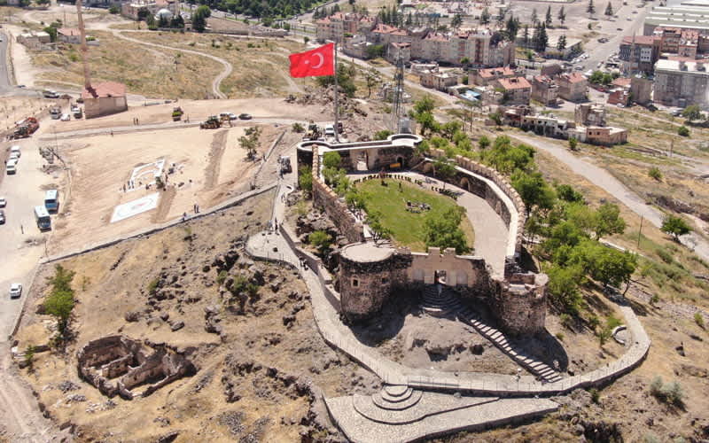 Nevşehir Kalesi